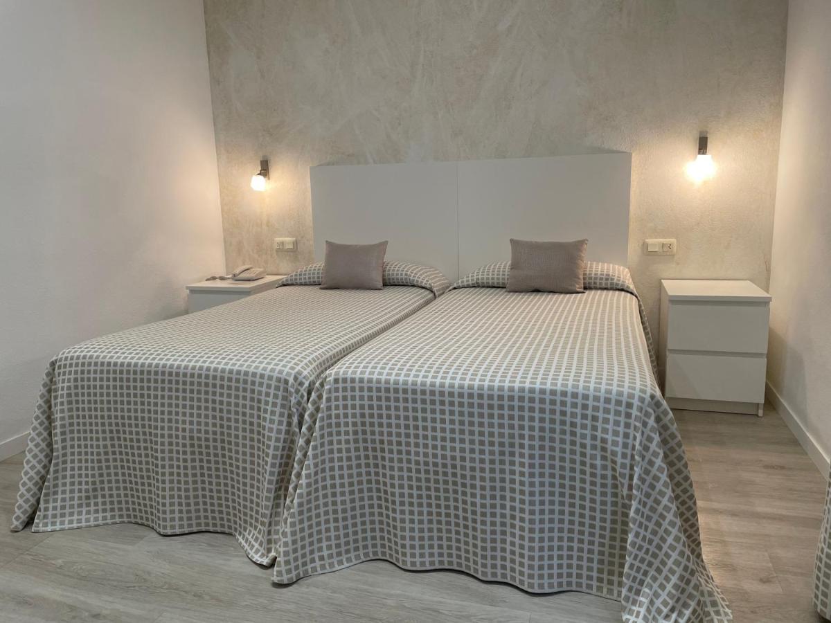Hotel Restaurant Bon Retorn Figueres  Eksteriør bilde