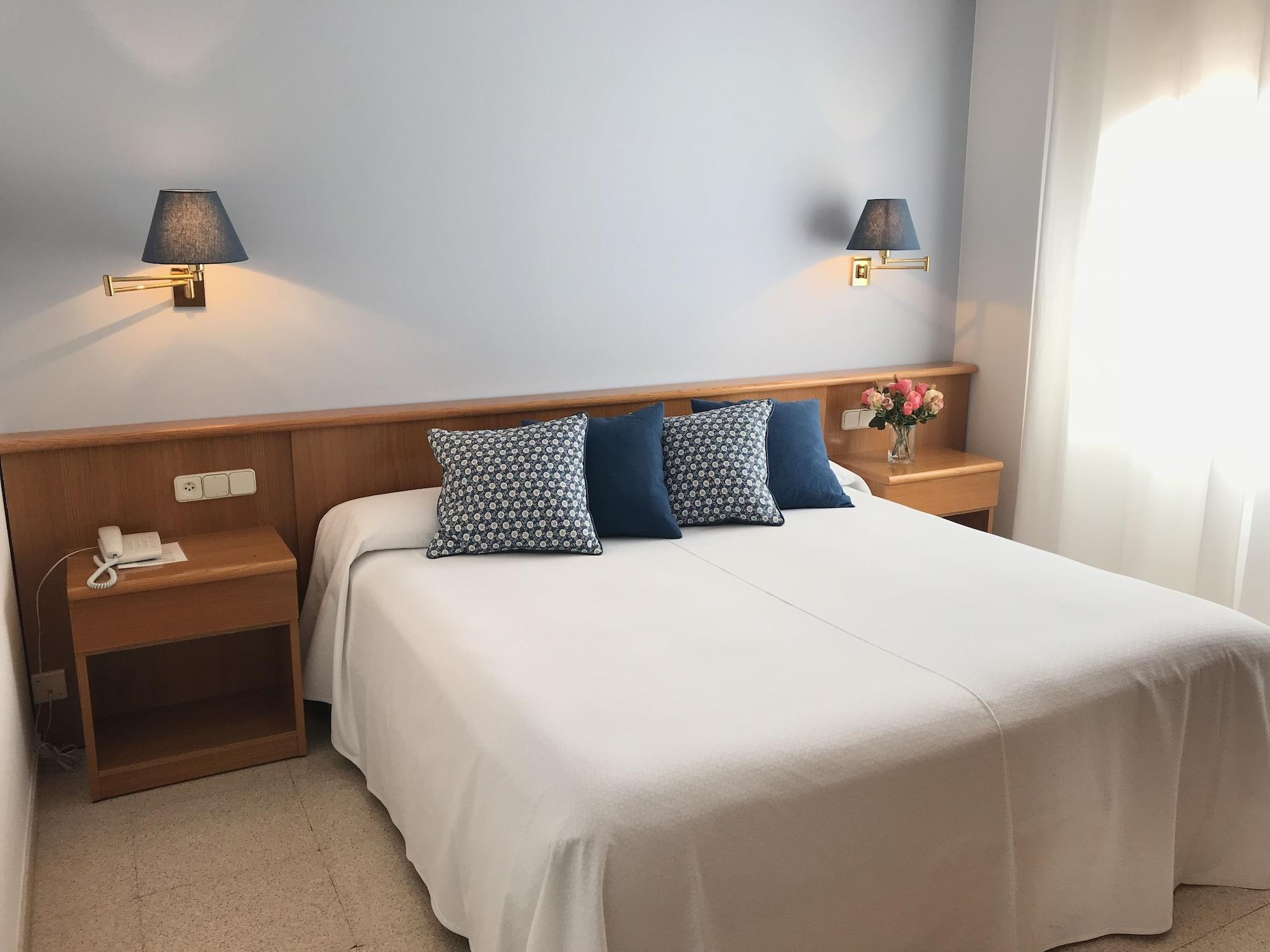 Hotel Restaurant Bon Retorn Figueres  Eksteriør bilde