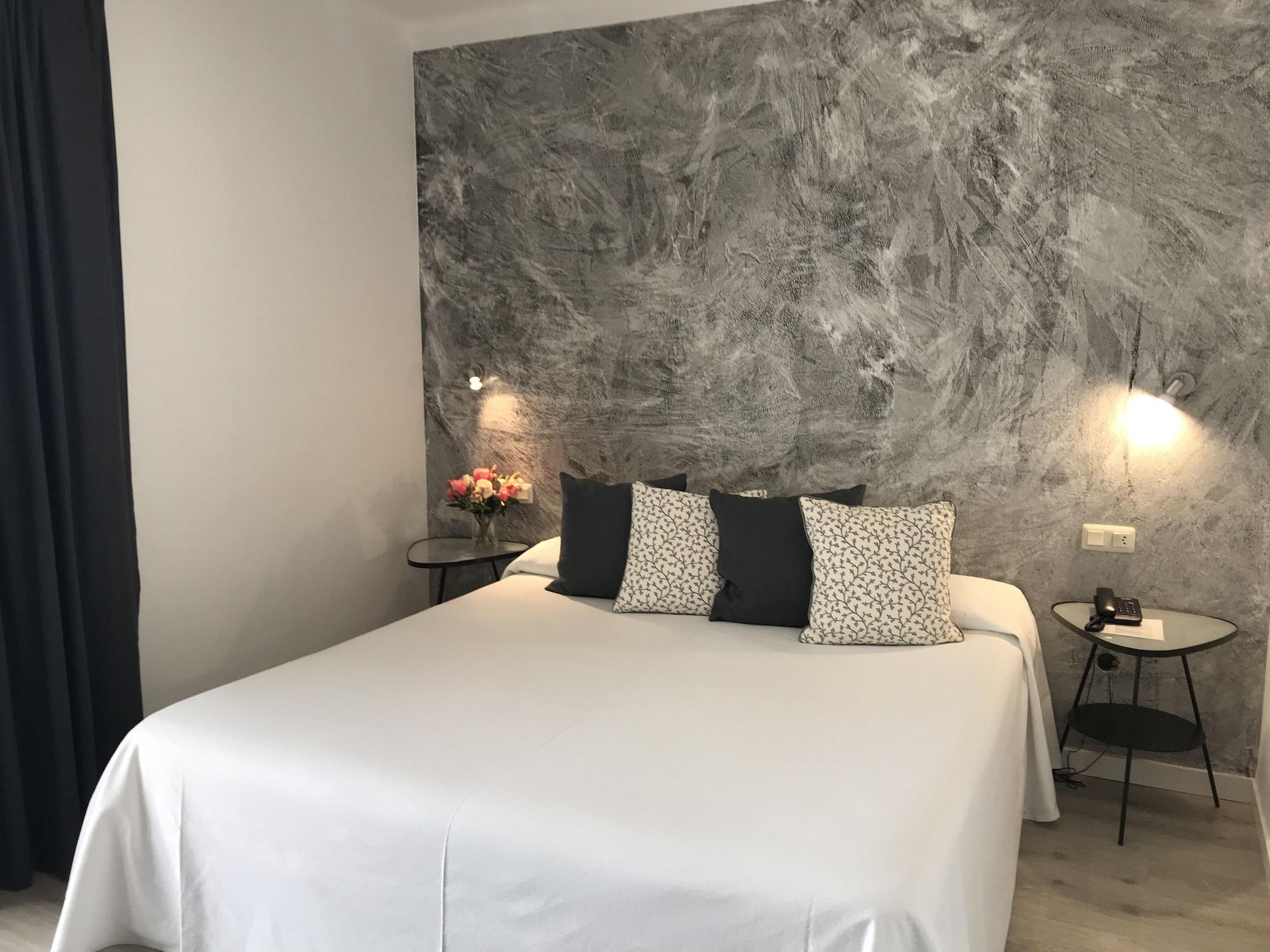 Hotel Restaurant Bon Retorn Figueres  Eksteriør bilde