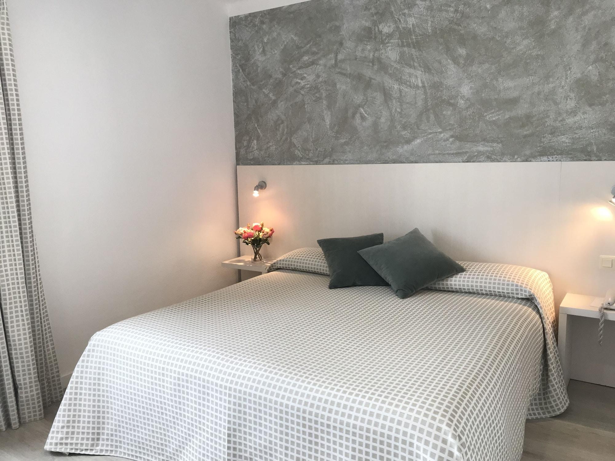 Hotel Restaurant Bon Retorn Figueres  Eksteriør bilde