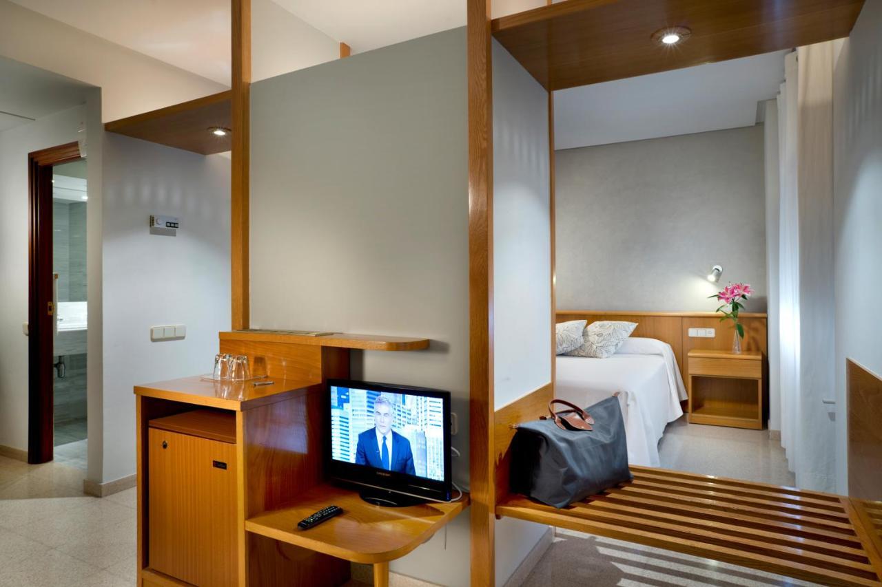 Hotel Restaurant Bon Retorn Figueres  Eksteriør bilde