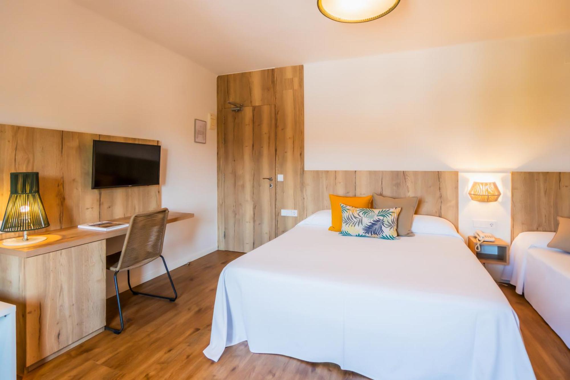 Hotel Restaurant Bon Retorn Figueres  Eksteriør bilde